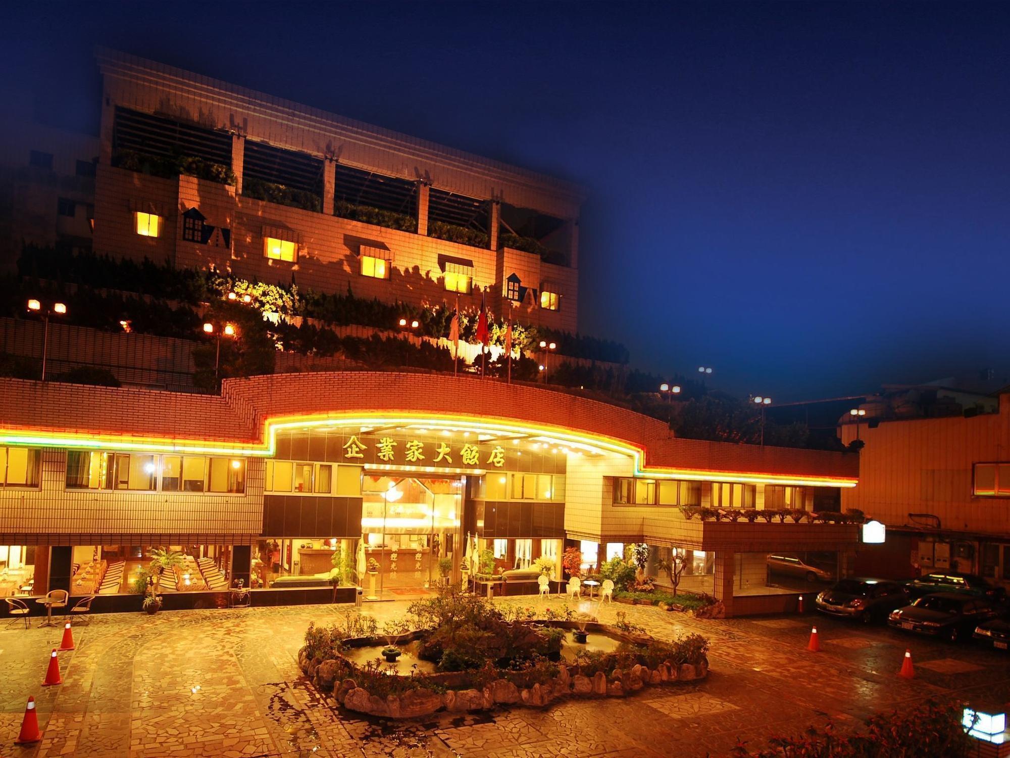 The Enterpriser Hotel Taichung Exteriör bild