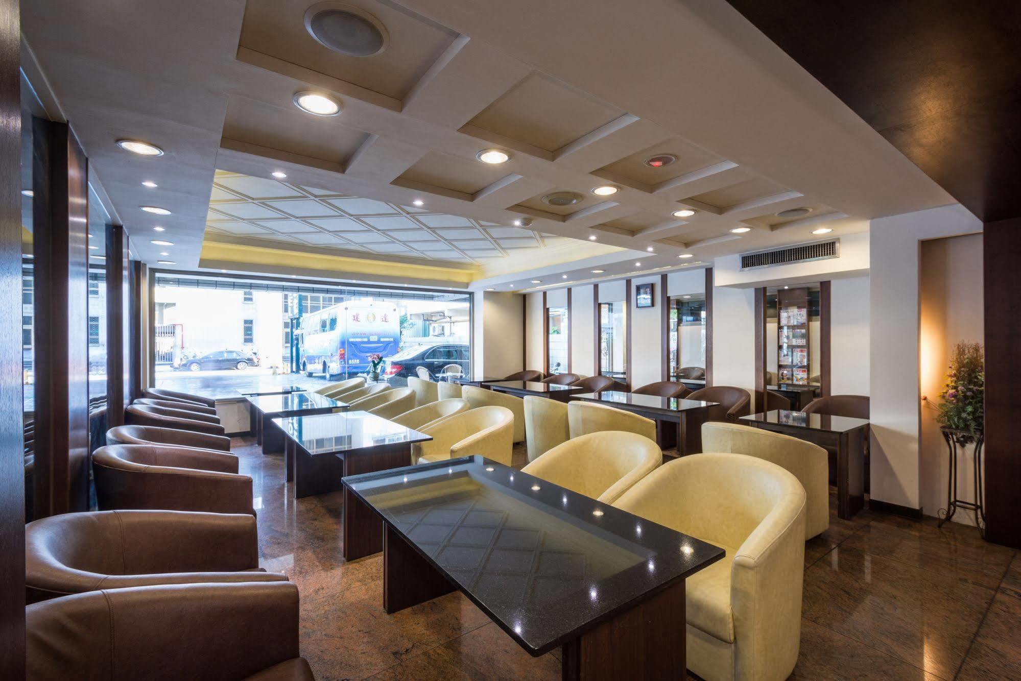 The Enterpriser Hotel Taichung Exteriör bild