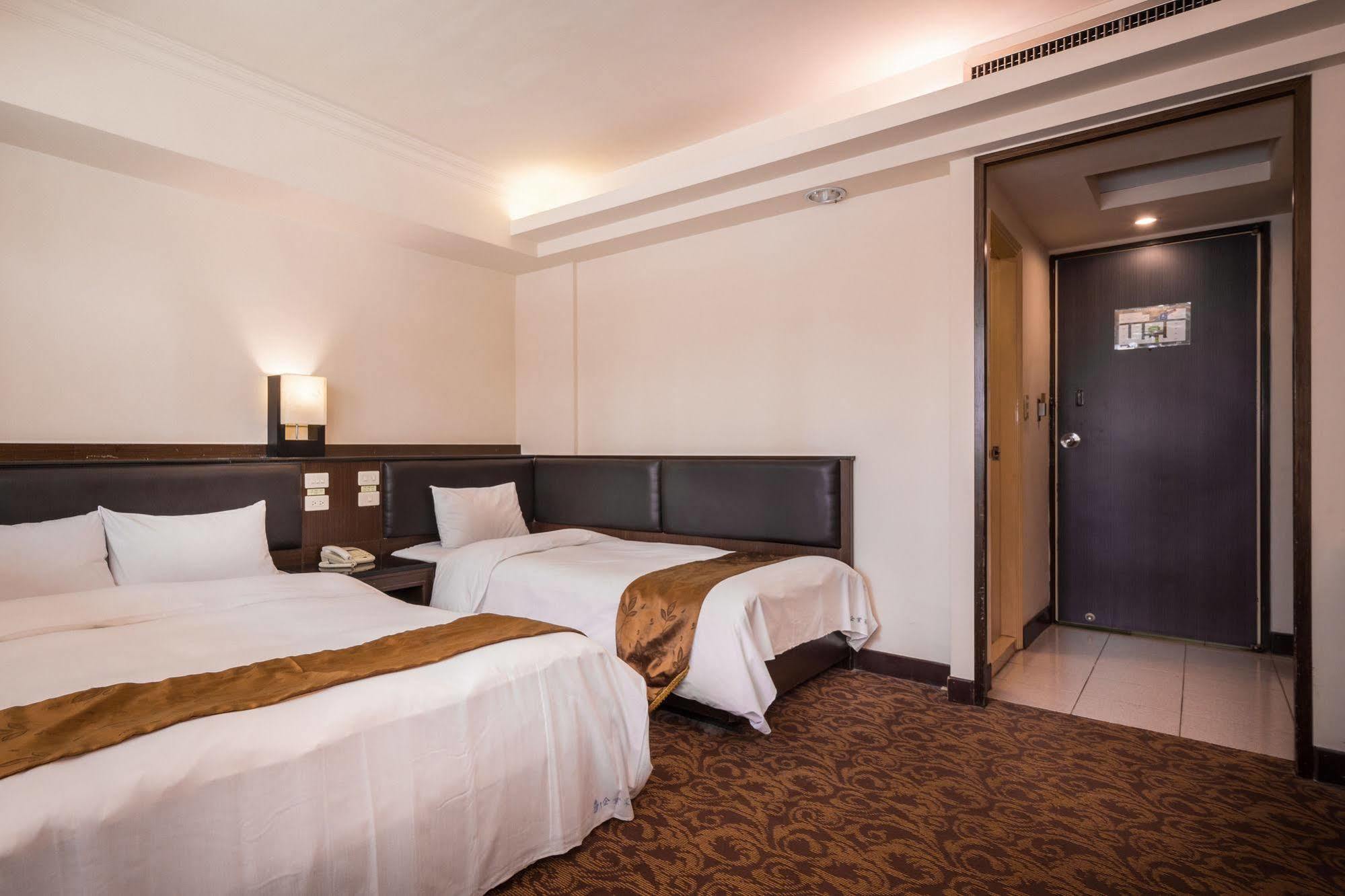 The Enterpriser Hotel Taichung Exteriör bild