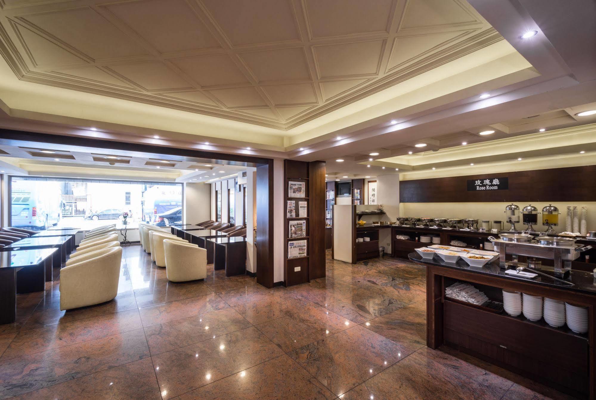 The Enterpriser Hotel Taichung Exteriör bild